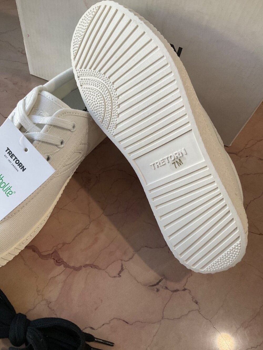 Tretorn Nylite Canvas Sneakers in White 7 New with Box Womens Athletic Shoes - Picture 7 of 15